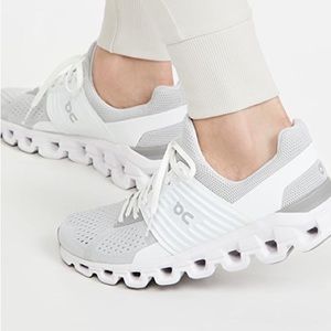 Women’s Glacier white cloudshift shoes